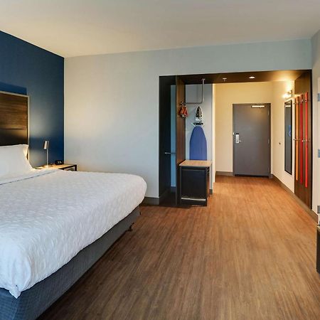 Tru By Hilton Leland Wilmington Hotel Екстериор снимка